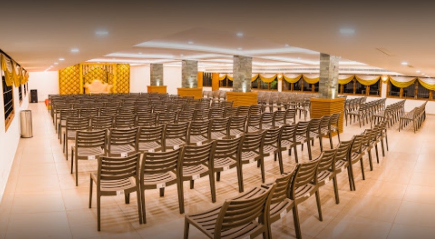 Em El Em Kalyana Mandapam main hall interior and seating view 1