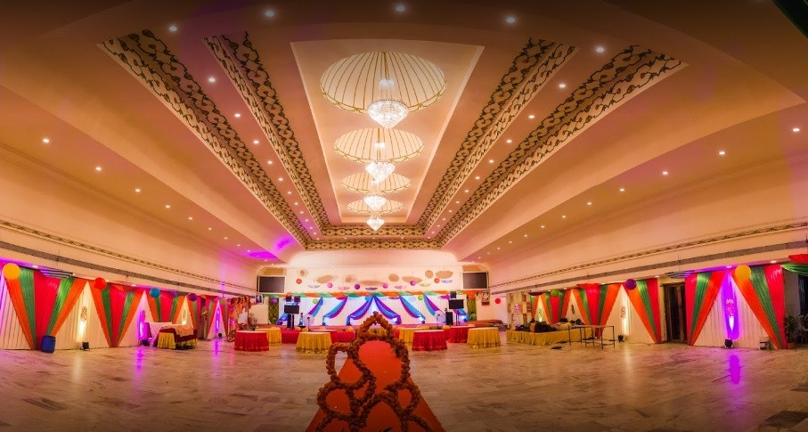 Em El Em Kalyana Mandapam main hall interior and seating view 4